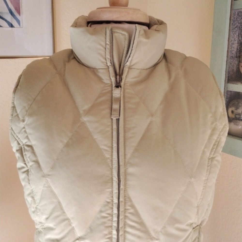 Eddie Bauer Premium Goose Down Vest - Picture 2 of 12